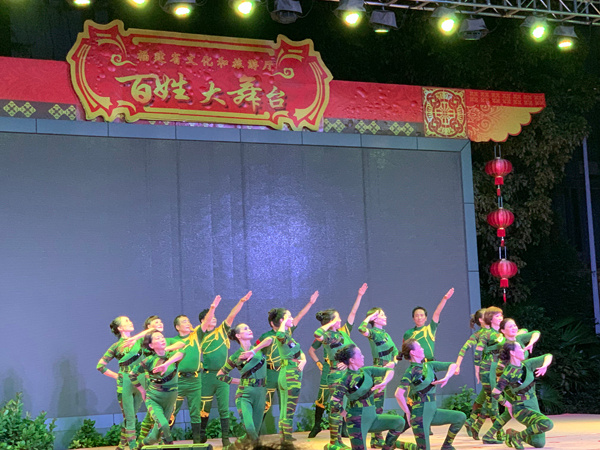 月是期待,共庆70周年华诞2