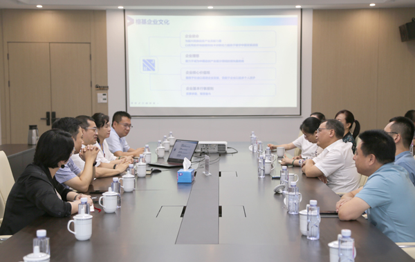 福州高新区党工委书记魏邦仲率队莅临榕基工程公司开展服务企业专题调研02